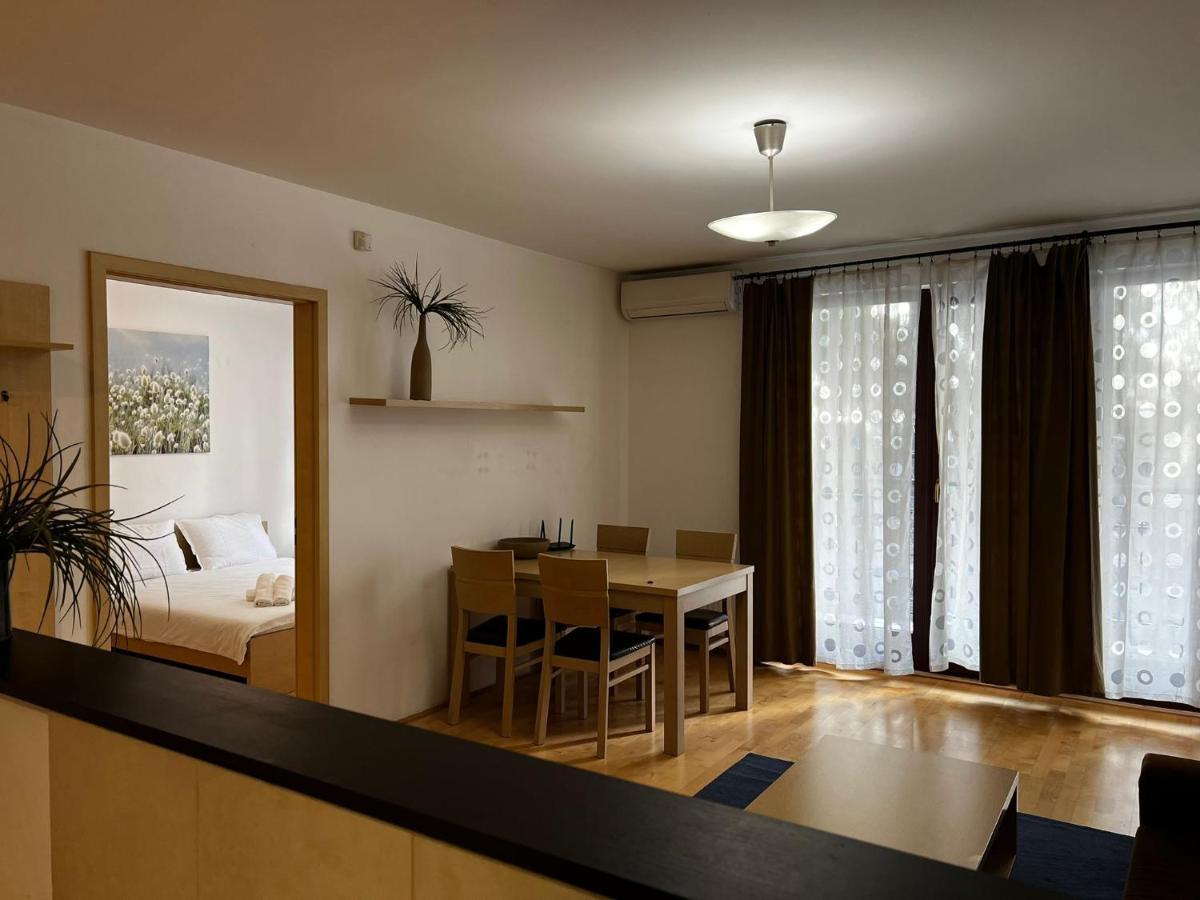 Exclusive Homes Appartement *